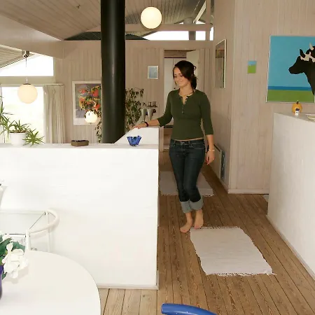 בית נופש Four Bedroom Holiday In 3 Saltum