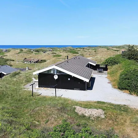 Four Bedroom Holiday In 3 * Saltum