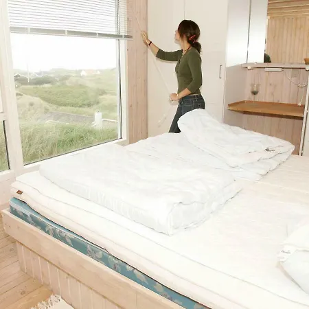 Four Bedroom Holiday In 3 בית נופש *