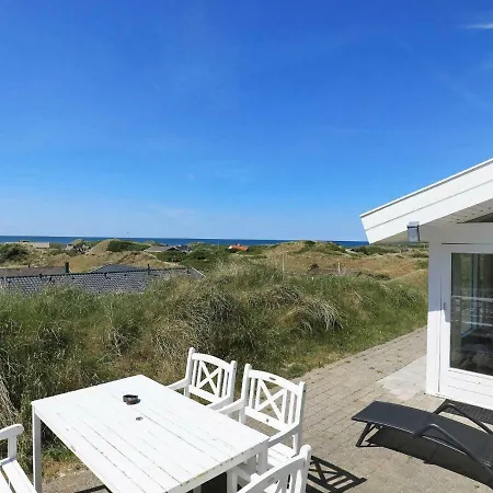 Four Bedroom Holiday In 3 בית נופש *